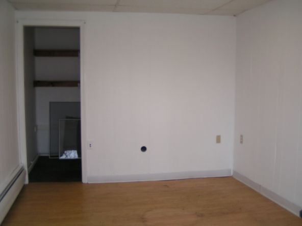 18 Cottage St, Franklin, MA 02038